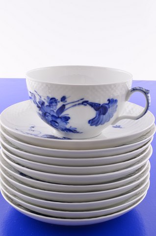 Royal Copenhagen Blaue Blume geschweift Morgentassen 1550