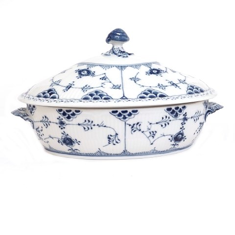 Royal Copenhagen Zwiebelmusster Terrine #622. L: 
28cm