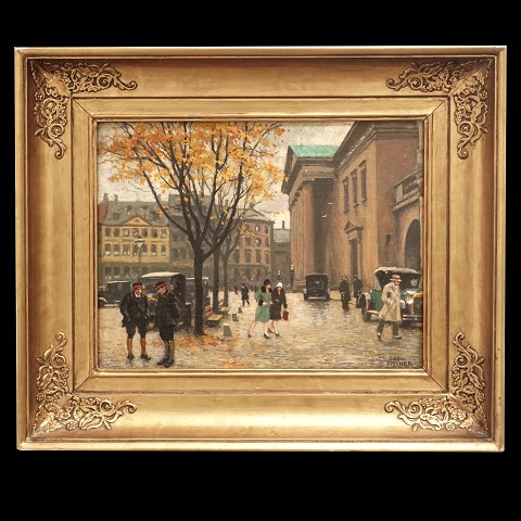 Paul Fischer, 1860-1934, Öl auf Holz. Motiv aus 
Kopenhagen. 
Signiert Paul Fischer. Lichtmasse: 24x32cm. Mit 
Rahmen: 38x46cm