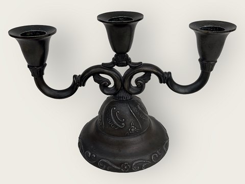 Metal candlestick
3 arms
*DKK 350