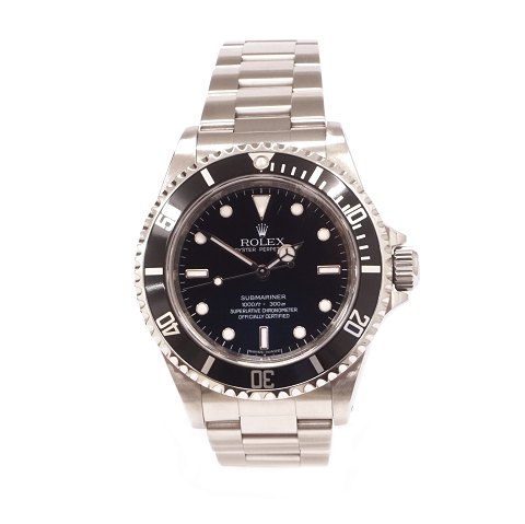 Rolex Submariner 14060M sold 20.08.2010 by Wempe, 
Hamburg. Comes with box and papers. Nice 
condition. 40mm