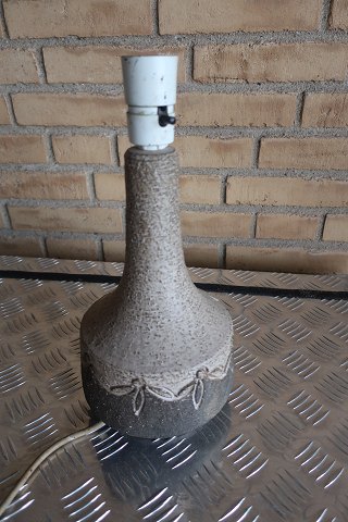 Retro Tischlampe, aus Løvemose, Dänemark
Stempel: Løvemose, Made in Denmark
H: 32cm
In gutem Stande