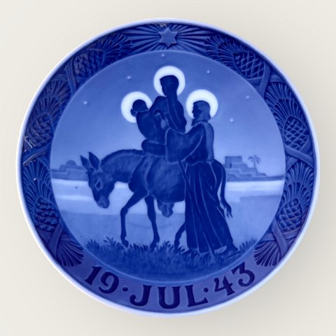 Royal Copenhagen
Christmas plate
1943
*DKK 3000