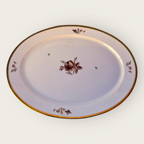 Royal Copenhagen
Brown rose
Serving platter
#688/ 9010
*DKK 300