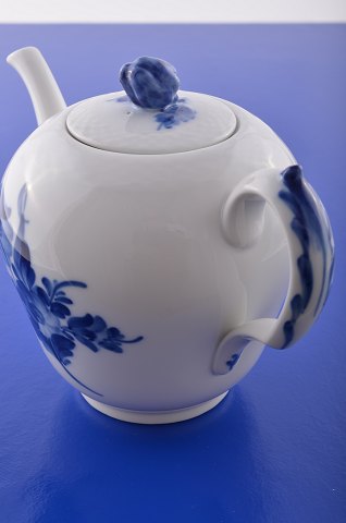 Royal Copenhagen Blaue Blume  Teekanne 8244