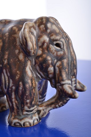 Kongelig  figur 20186 Elefant