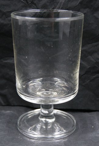 Bestellnummer: g-Beatrice rødvin 13,5cm.SOLD