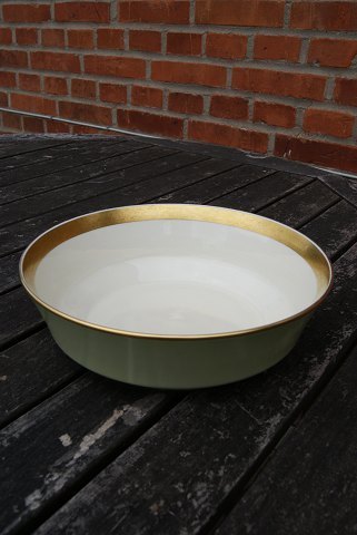 Dagmar mit Gold, Royal ...