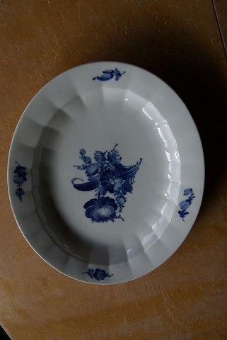 Bestellnummer: po-Kantet ovalt fad 8539