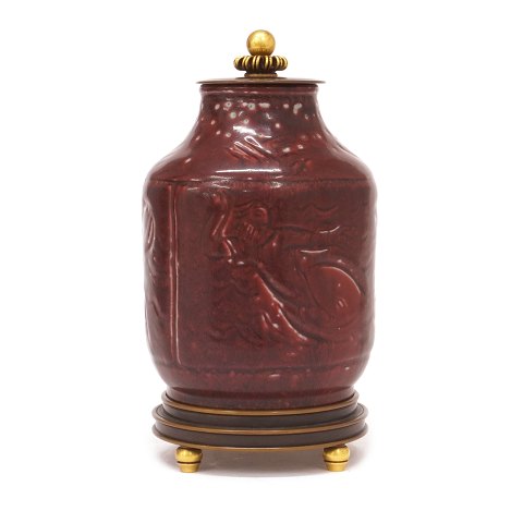 Jais Nielsen, 1885-1961, for Royal Copenhagen: A 
lidded jar, Signed. #2370. H: 20cm