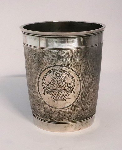 Jørgen Pauli Harder, Odense. Large silver goblet. Height 11 cm. Diameter 9 cm.