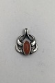 Georg Jensen 
Sterling Sølv 
Årsvedhæng 2006 
(Koral).  Måler 
2.6 cm x 2 cm 
(1.02 inch x 
0.78 inch) ...