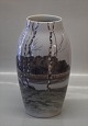 Bing & Grøndahl 
B&G 545-5243 
Vase landskab 
med birketræer 
25 cm I fin og 
hel stand. 
Se billede 2