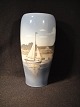 Vase mit 
Segelschiff.
Royal 
Copenhagen RC 
Nr. 4468
Erste 
Sortierung.
Preis Euro. 
42,-