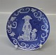 1971 American 
Mother Kamma 
Svensson   The 
very first 
Mother's day 
plate from 
Royal 
Copenhagen