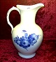 Royal 
Copenhagen 
Blaue Blume 
Schokolade Pot 
Nr. 10-8147
Höhe. 23 cm.
Blåmaler 
Fräulein H. ...