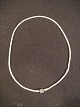 Halskette mit 
Pandora 
Verschluss. 
Länge: 45 cm. 
Dicke: 3 mm. 
sperren 
Durchmesser: 
8,5 mm. ...