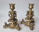 Paar Bronze 
Leuchter, 19. 
Jh. Frankreich. 
Mit 
Dekorationen 
auf Basis mit 
Sitzende Löwen; 
Stämme ...