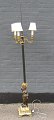 Stehlampe in patiniert und vergoldeter Bronze, Frankreich, Charles X., 19. Jh., Sockel mit vier ...