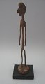 Malvin, Sven 
(1923 - ) 
Schweden: 
Figur. 
Geschnitztes 
Holz. H.: 33 
cm. Unterhalb 
des Fu&szlig;es 
...