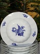 Blaue Blume 
eckig 
Königliche 
Porzellan. 
Royal 
Copenhagen 
Blaue Blume 
eckig, Teller, 
Tief Nr. ...