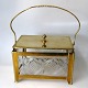 Antik Messing 
Zucker Schrein 
mit Kristall, 
19. 
Jahrhundert. 
Deutschland. 
Rechteckig. 
Glas mit ...
