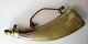 Pulver Horn Messing / Horn, D&auml;nemark des 19. Jahrhunderts L:. 22 cm.Provenienz:. ...