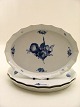 Royal 
Copenhagen Blue 
flower 8578 
angular dish 29 
x 21 cm. No. 
245 479 Stock:2