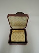 Cartier Gold (750) box mit Diamanten montiert. Länge 8,5 cm + Breite von 7,5 cm. Start mit 96 ...