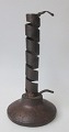 18 Jh. Eisen Leuchter, D&auml;nemark. Mit Kerzenhalter. Rund Boden aus Holz. H:. 20 cm.