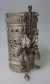 Afghan 
Arm&nbsp;ring
&nbsp;
, 20. 
Jahrhundert. 
Versilbertem 
Metall. Mit 
zahlreichen ...