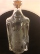 Schnapps 
Karaffe.
Linie Aquavit.
Höhe: 21,5 cm.
Breite: 10 cm. 
Tiefe: 8,5 ...