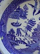 Willow 
Pattern-gl. 
Gustavsberg 
Deep Dish (die 
"chinesische" 
Weide-Muster). 
Stehen nett