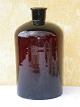 Bernsteinfarbene 
Glasflaschen. 
Höhe 37cm.