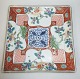 Japanische 
Imari 
quadratischen 
Schale, 19. 
Jahrhundert. 
Polychrome 
Dekoration mit 
Vögeln auf ...