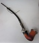 Dänische 
meerschaumspfeife, 
19. Jahrhundert 
Länge: 50 cm. 
Mit 
versilberten 
Deckel.
