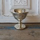 1800tals kandis 
skål i 
fattigmands 
sølv, skøn 
patina.
Højde 11,5cm. 
Diameter 12cm.