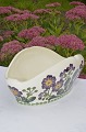 Aluminia 
Faience 
Jardiniere nr. 
117/115. Breite 
30 x 16 cm. 
Höhe 10,3 cm. 
Zustand : 
normale ...