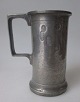 Zinn Meßbecher, 
1-Pægl, 1862, 
Buntzen, 
Kopenhagen. 
Dänemark. 
Höhe:. 14 cm. 
Gestempelt. 
Sehr ...