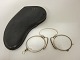 (Nase-)Brillen 
mit Futteral
Alte Brillen, 
sogenannte 
"Kneifer", 
inklusive 
Futteral
Auf dem ...