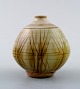 Ceramic vase 
Höganäs, 
Signed, John 
Andersson.
Measures: 7 x 
6.5 cm.
In perfect 
condition.