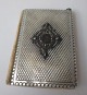 Hinweise Buch, 
in Perlmutt und 
Silber, 
Deutschland, 
19. 
Jahrhundert. 
Mit silber 
bleistift. 9,5 
x ...