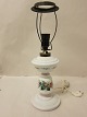 Opalinelampe
Antik Opalinelampe mit Dekor
1800-Jahren
Nun für Elektricitet zu verwenden
H: ohne die Fassung: 26cm
