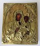 Russische 
Ikone, 19. 
Jahrhundert. 
Mutter Gottes 
mit dem Kind. 
Mit riza 
Messing. 13 x 
11 cm.