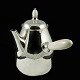 Georg Jensen 
Kaffekande i 
hammerslået 
Sterling Sølv 
#80A - 1933-44 
stempler
Greb i ...