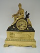 Französischer 
Bronze Uhr mit 
Sitzendem 
Jäger. Höhe 39 
cm. Produziert 
ca. 1840. 
Uhrwerk ist in 
...