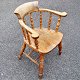 Englischer Kapitän Chair 18. Jahrhundert. Polierte Buche. H. 81 cm, B. 65 cm, D. 54 cm.