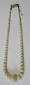 Collier, weiße 
Koralle. 19. 
Jahrhundert