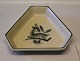1 pcs. In stock
Royal 
Copenhagen 
Aluminia Mat 
Porcelain 039-9 
RC Triangular 
dish with fawn 
15 x ...