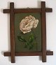 Dänische 
Blumenmaler 
(19. Jh.): Eine 
rosa Rose. Öl 
auf Karton. 
15,5 x 11 cm. 
Signiert: 
Monogramm ...